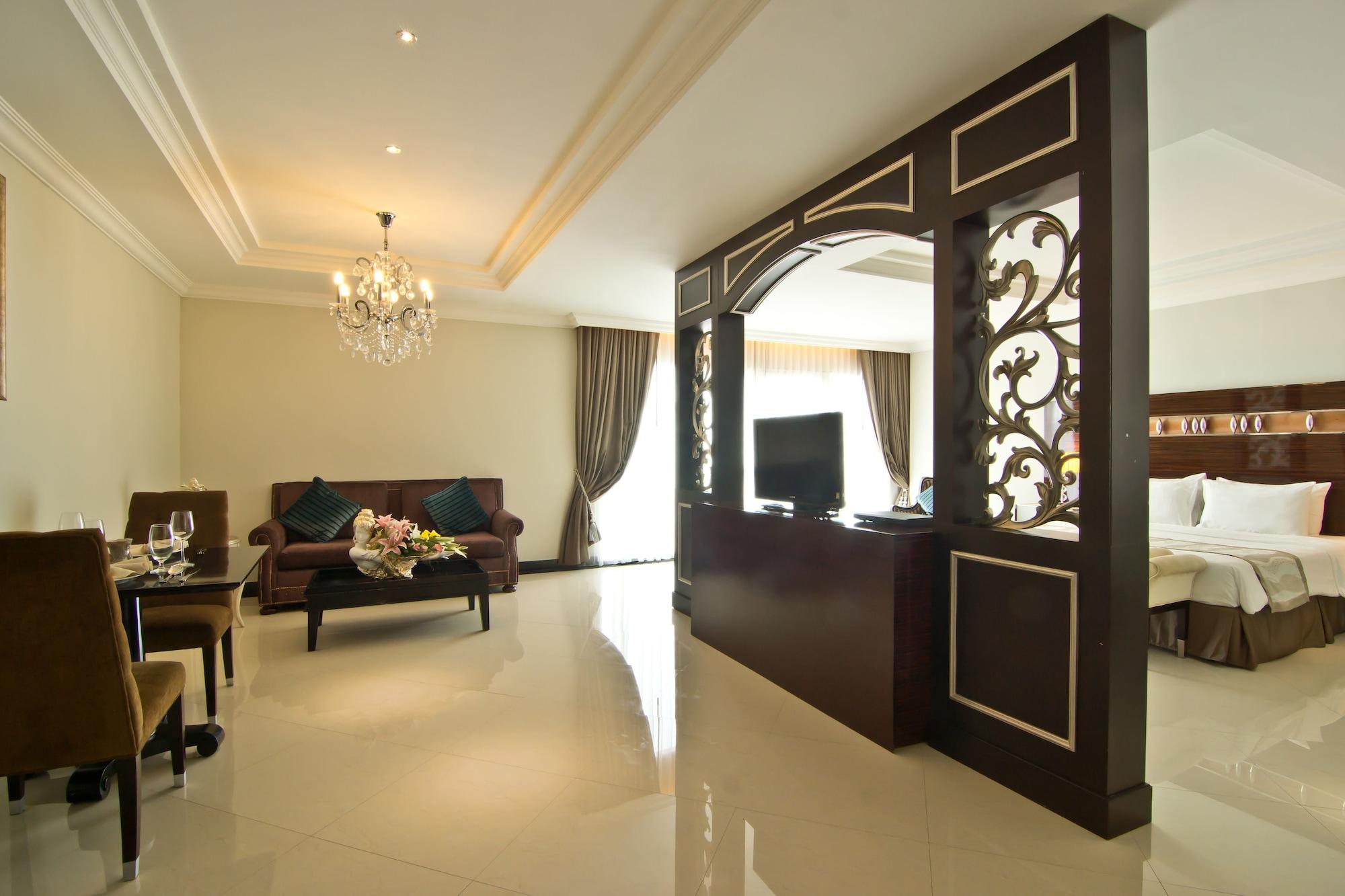 Lk Royal Wing Hotell Pattaya Exteriör bild